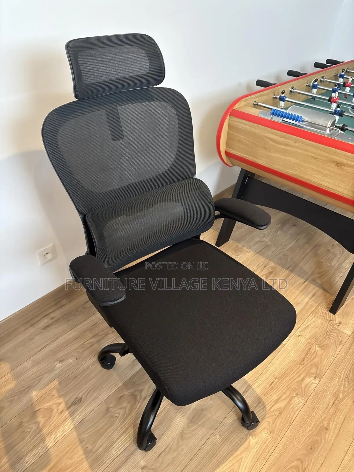Office Seat With Flipping Arms