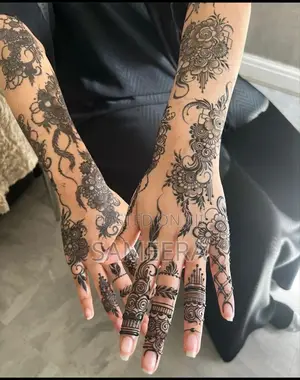 Heena Artist Available in Mombasa
