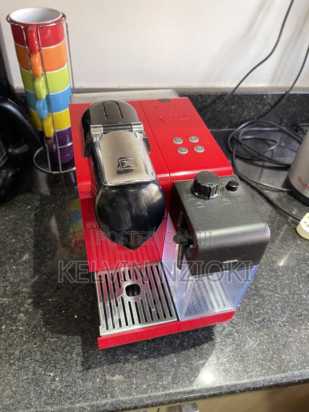 Nespresso Lattissima Plus Espresso by De'longhi - thumbnail 5