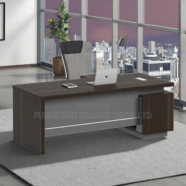 Director's L-Shaped Office Table - thumbnail 4