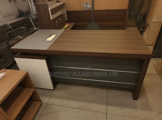 Director's L-Shaped Office Table - thumbnail 5