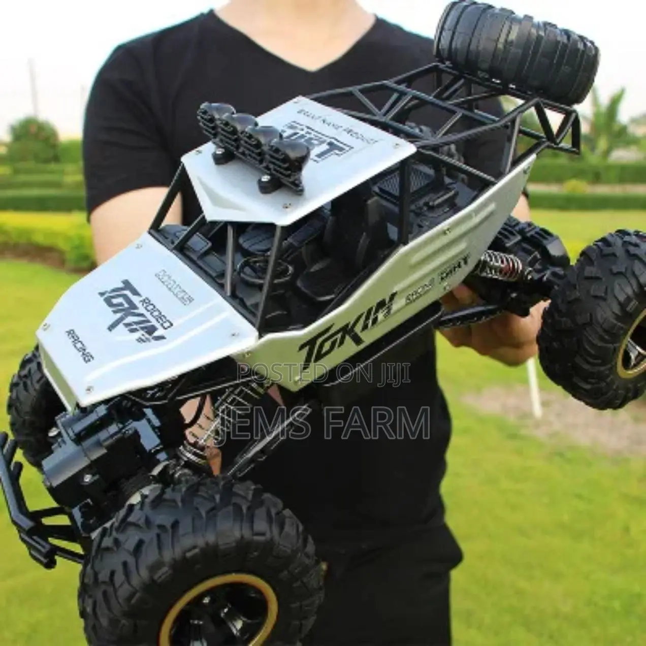 4wd Rc Off-Road Truck With 2.4g Remote Control Charger Kids Toy