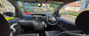 Toyota Noah 2007 Silver