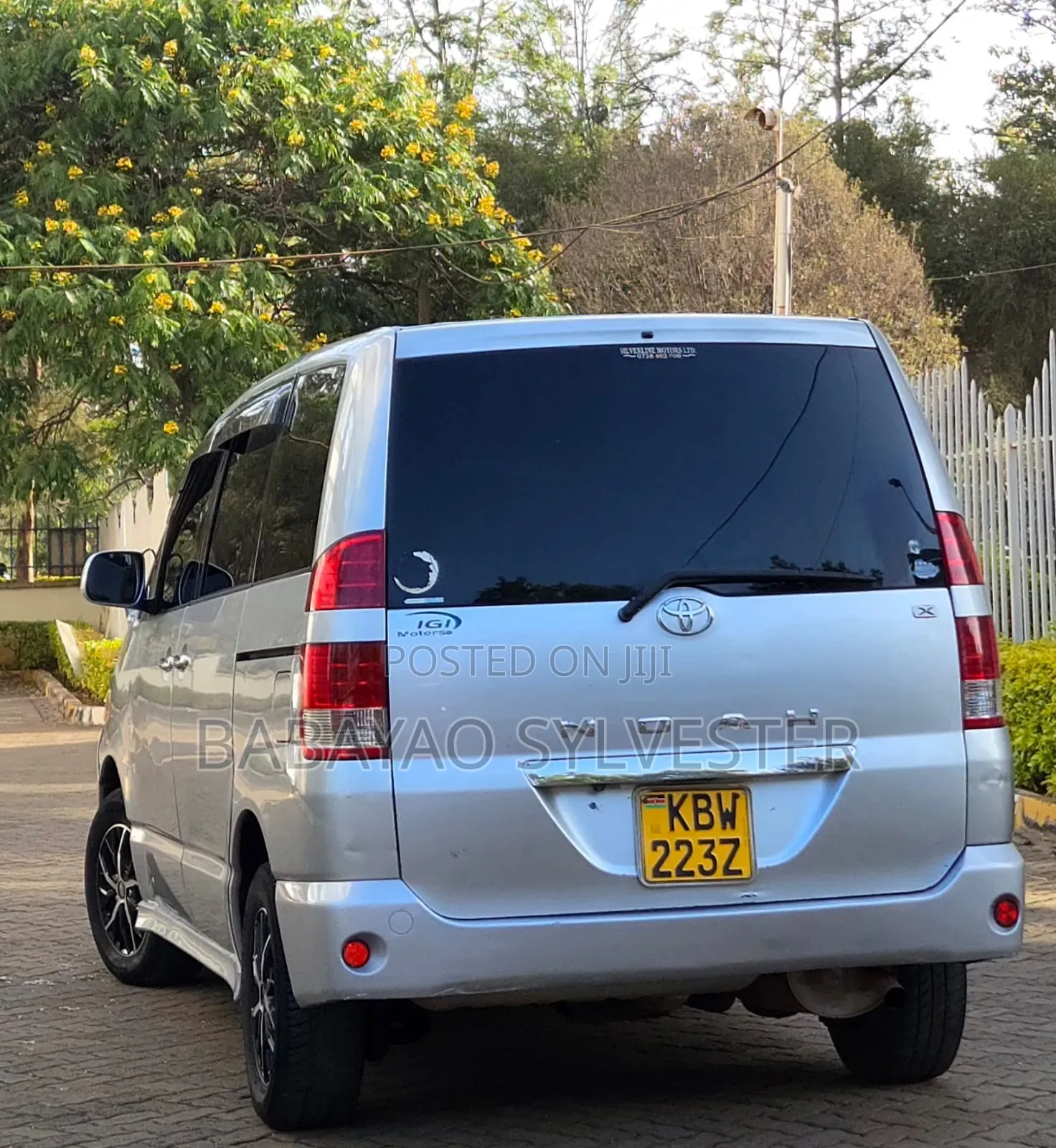 Toyota Noah 2007 Silver