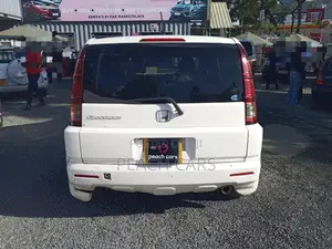Honda Crossroad 2010 White