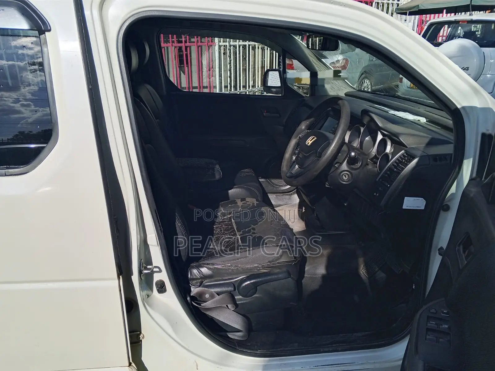Honda Crossroad 2010 White