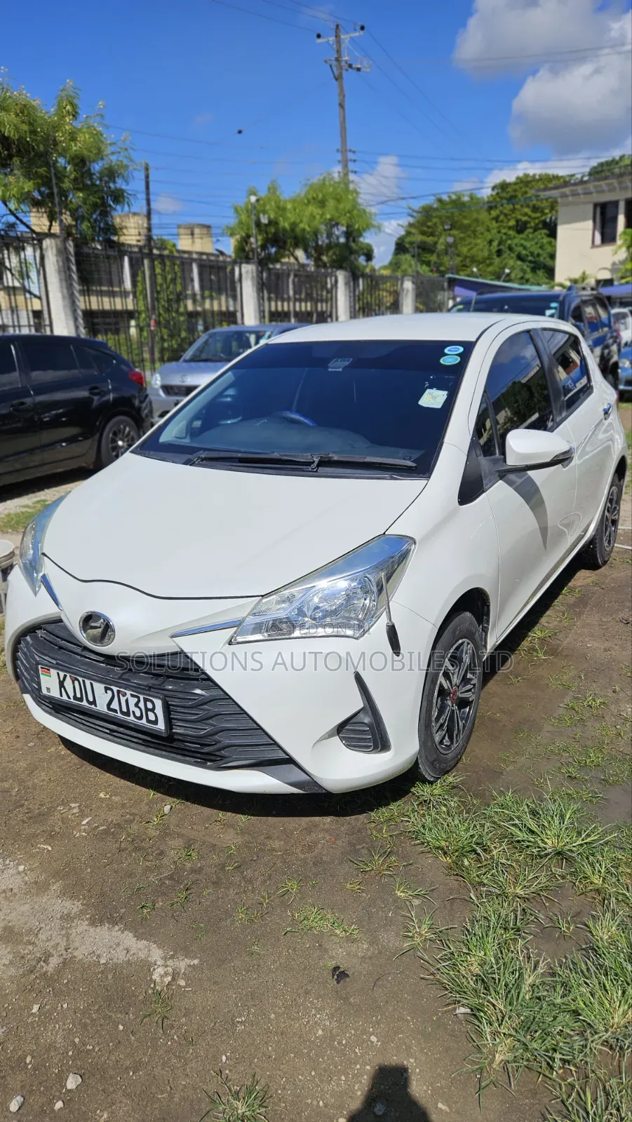 Toyota Vitz 1.0 FWD 5dr 2019 White