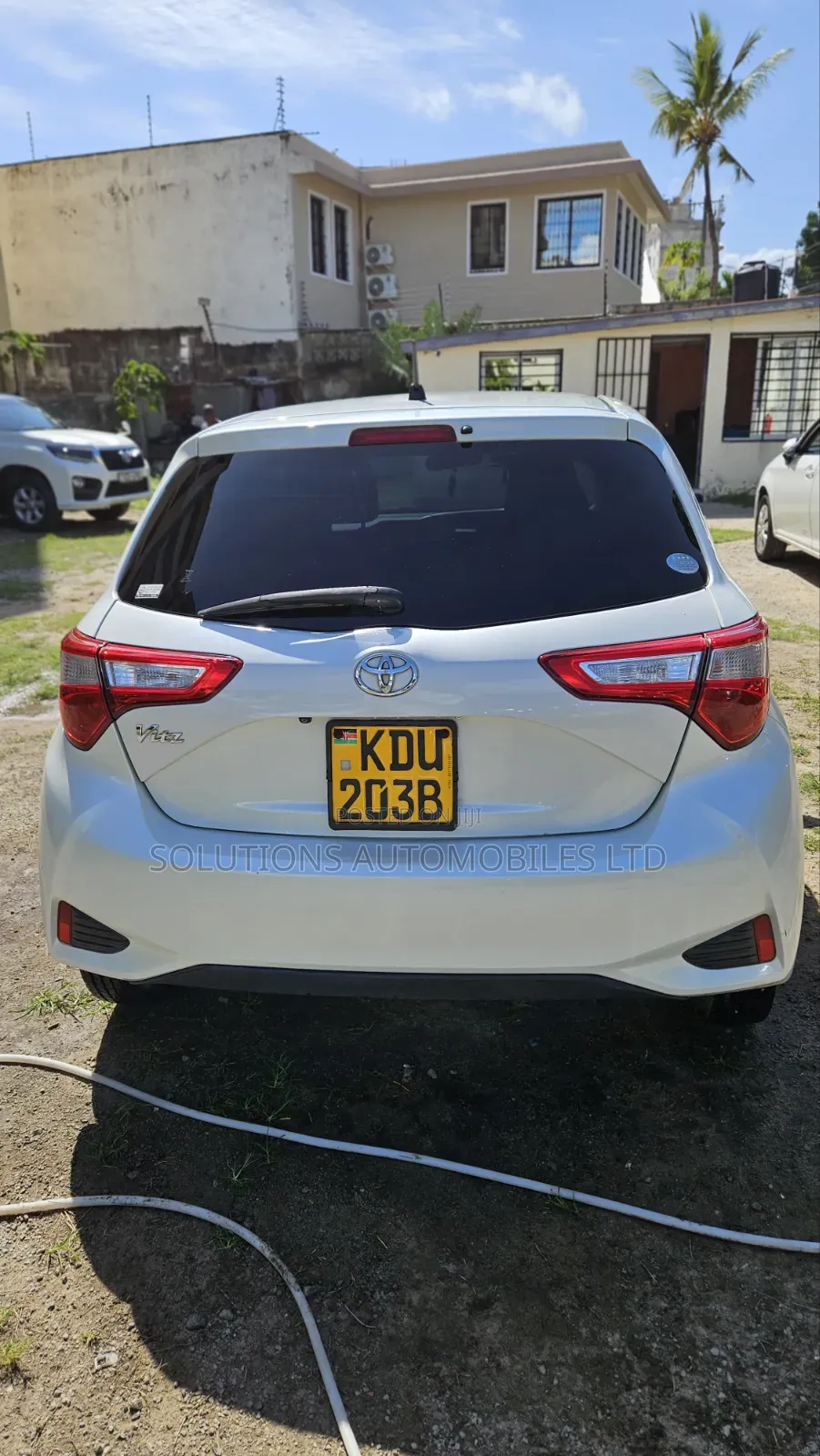 Toyota Vitz 1.0 FWD 5dr 2019 White