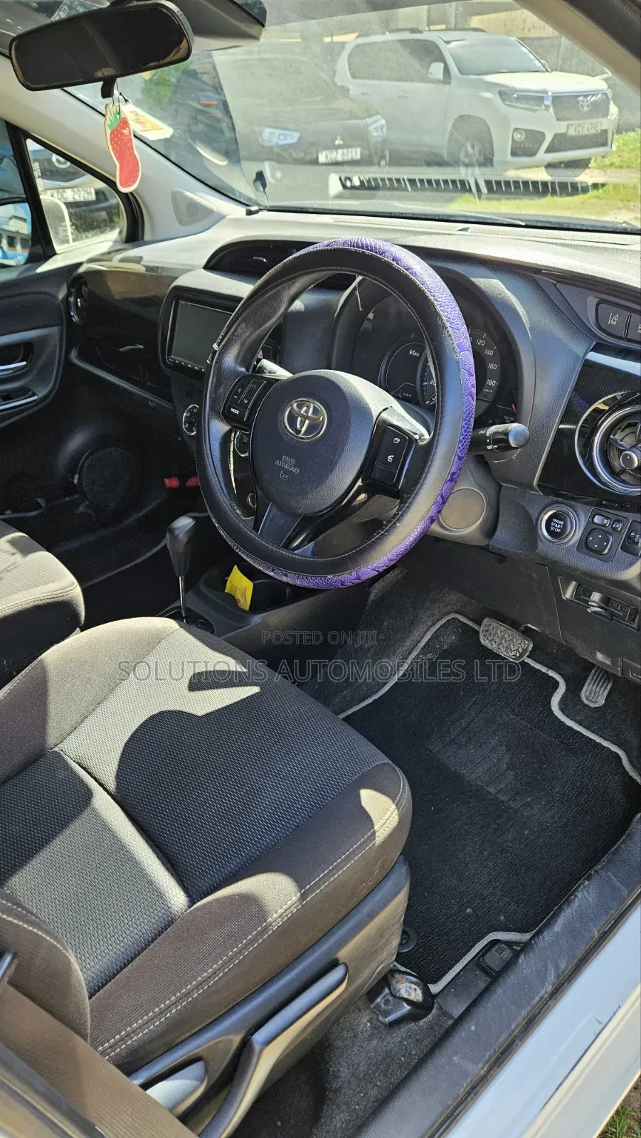Toyota Vitz 1.0 FWD 5dr 2019 White