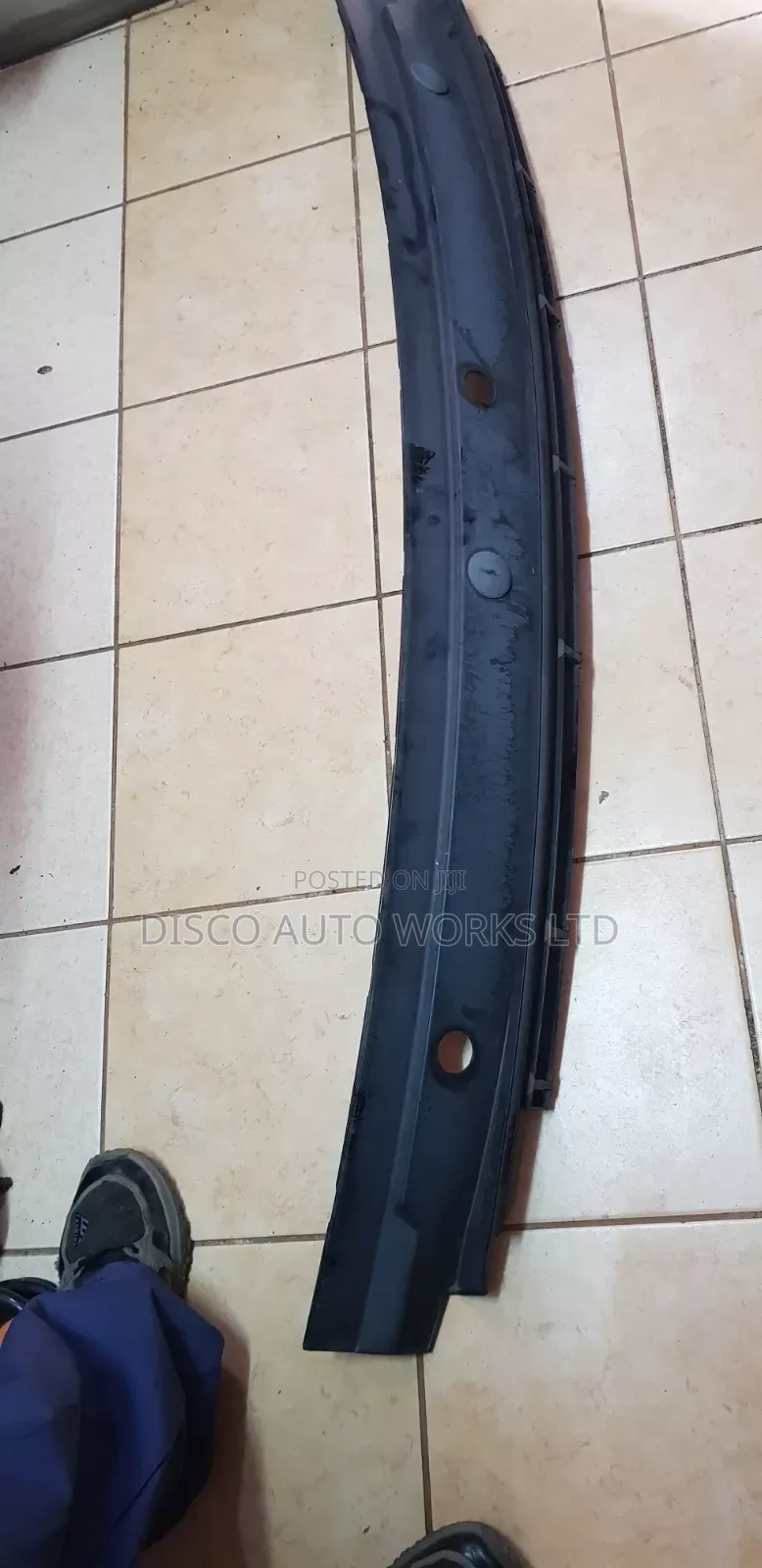 Land Rover Discovery 2 Td5 Wind Screen Cover/ Cowl