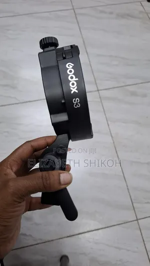 Godox S3 Bracket