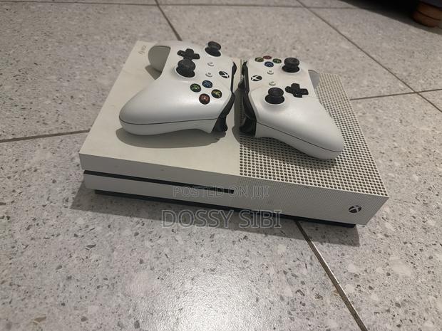 Xbox Series X - thumbnail 2