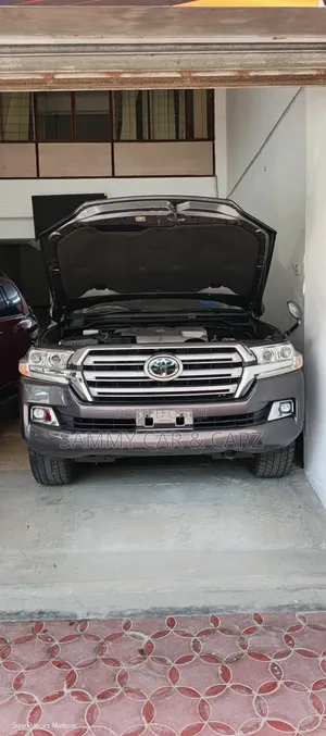 Toyota Land Cruiser 2019 Gray
