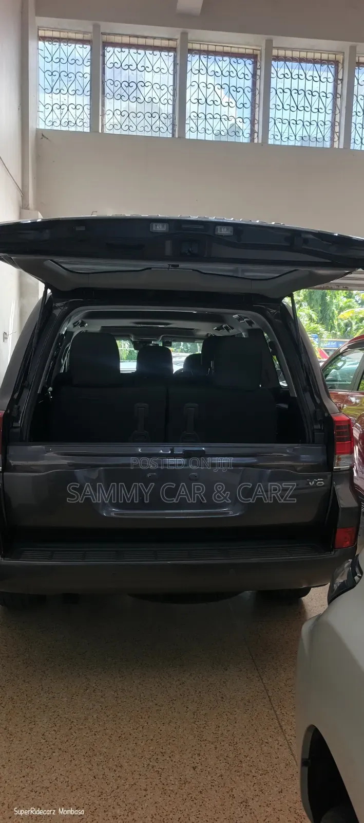Toyota Land Cruiser 2019 Gray