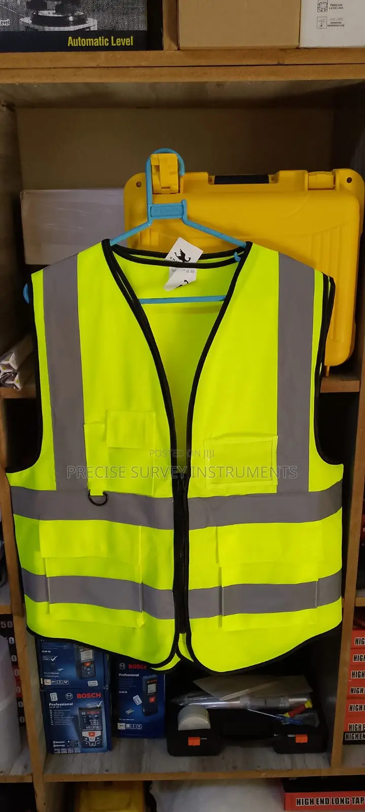 Reflective Industrial Vest With Utility Storage Design