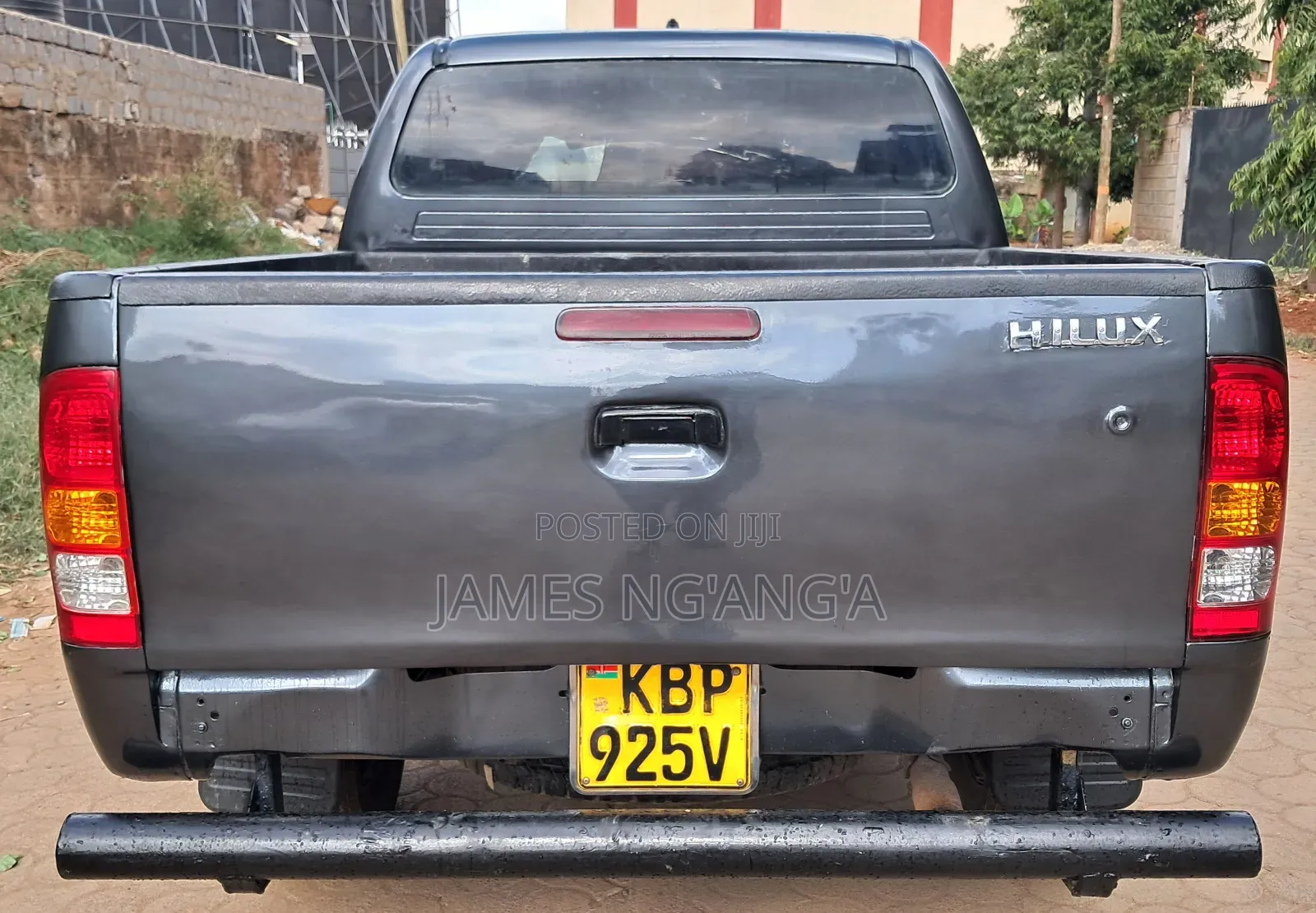 Toyota Hilux 2011 Gray