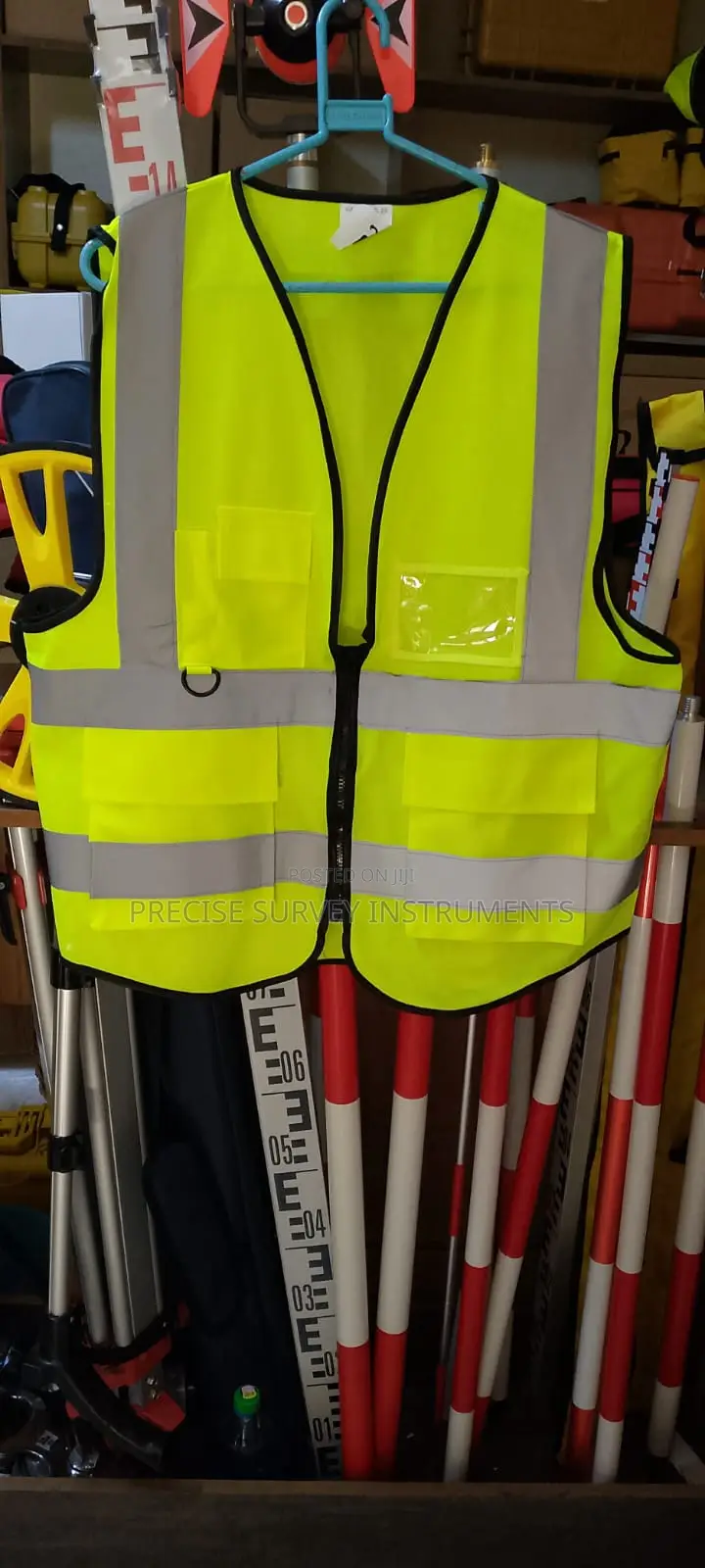 Site Safety Reflector Vest With Organizational Pockets