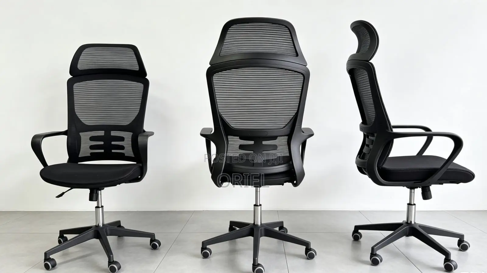 Office Chair : Black Mesh Office High-Back Chair