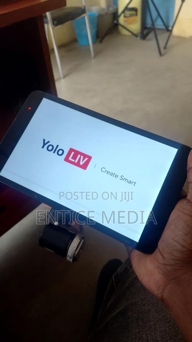 Yolobox Yololiv