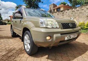 Nissan X-Trail 2006 Gold