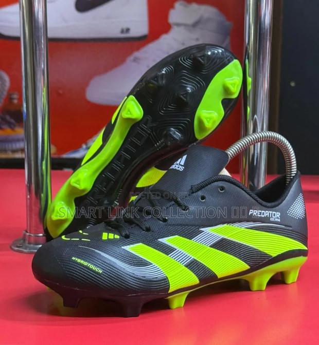 Kids Predator Soccer Boots - thumbnail 2