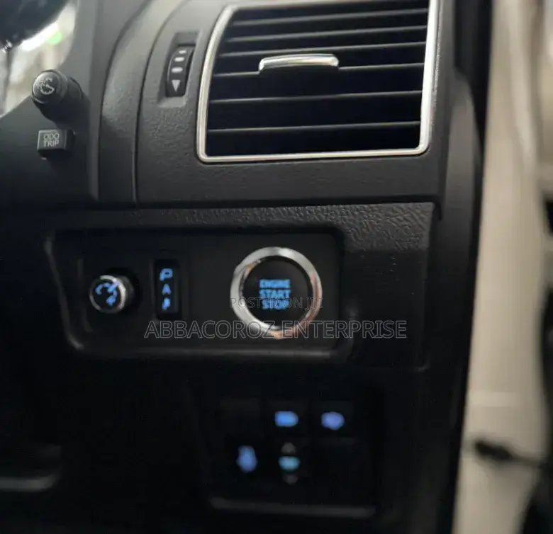 Toyota Land Cruiser Prado 2.8 2019 Pearl