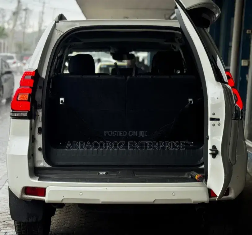 Toyota Land Cruiser Prado 2.8 2019 Pearl