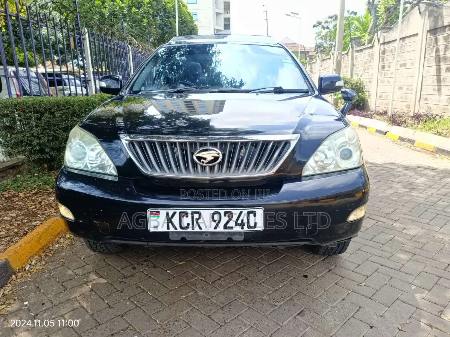Toyota Harrier 2011 Black