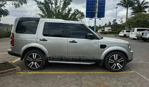 Land Rover Discovery 2015 Silver