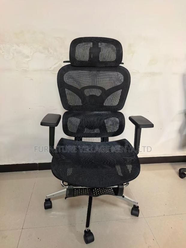Office Mesh Seat With Footrest - thumbnail 2