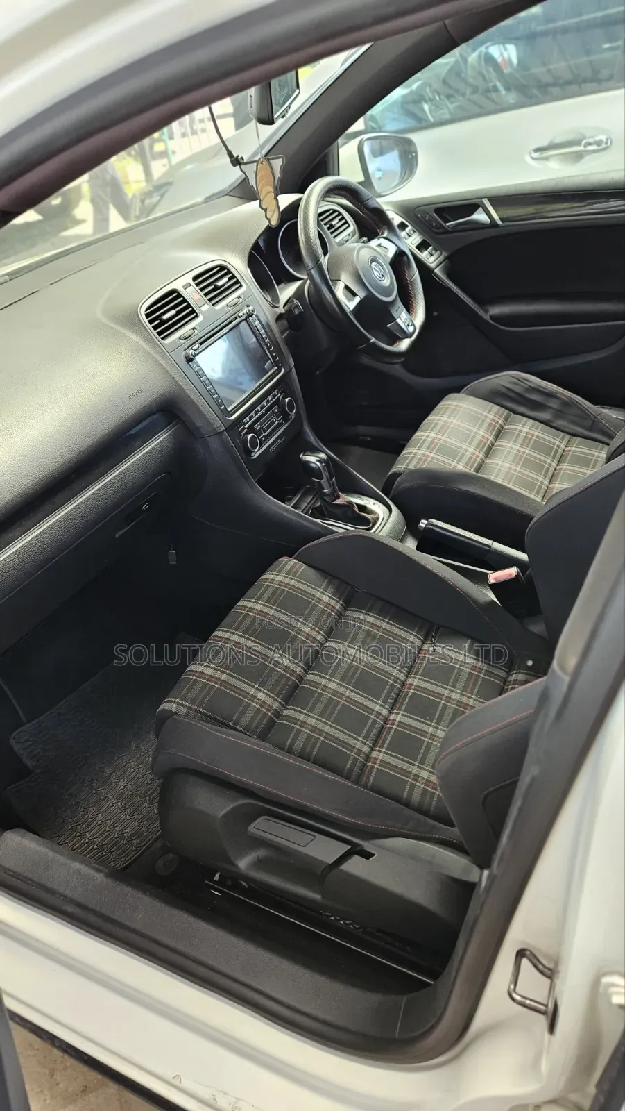 Volkswagen Golf GTI 2012 White