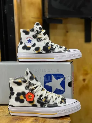 *Converse Chuck Taylor High Top Sneakers