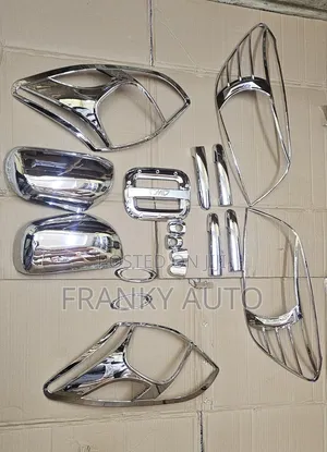 Chrome Kit Rav4 2006