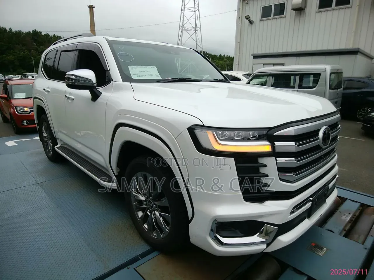 Toyota Land Cruiser 2022 White