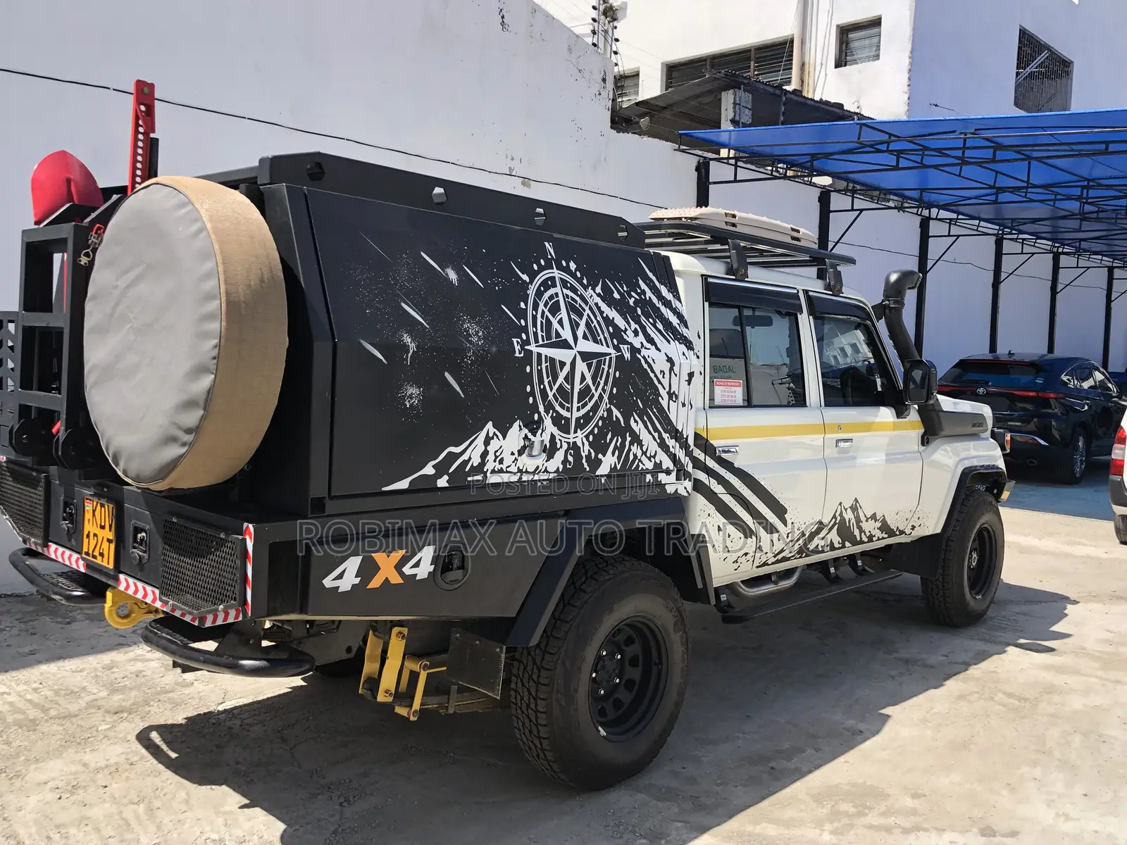 Toyota Land Cruiser 2025 White