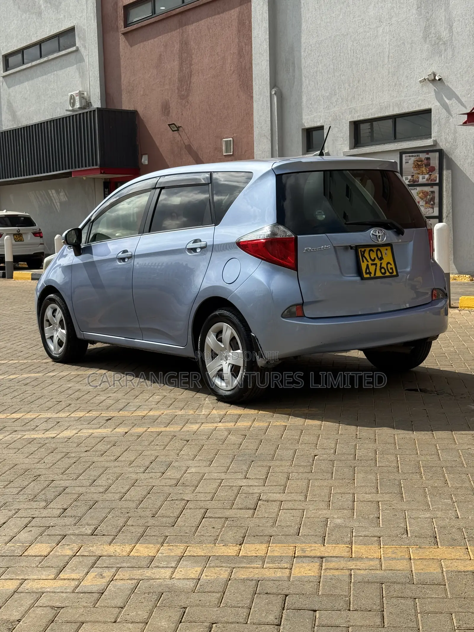 Toyota Ractis 2012 Blue