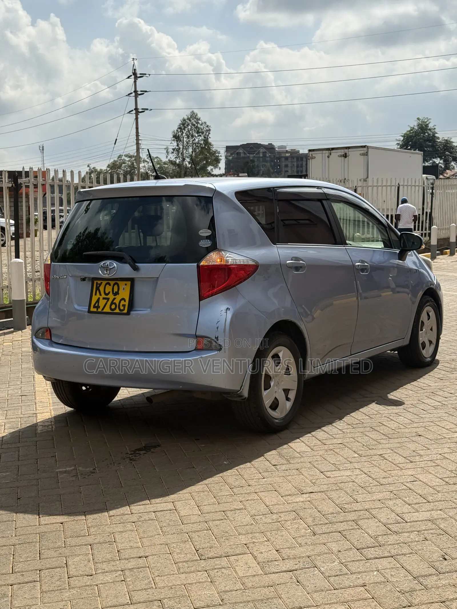 Toyota Ractis 2012 Blue