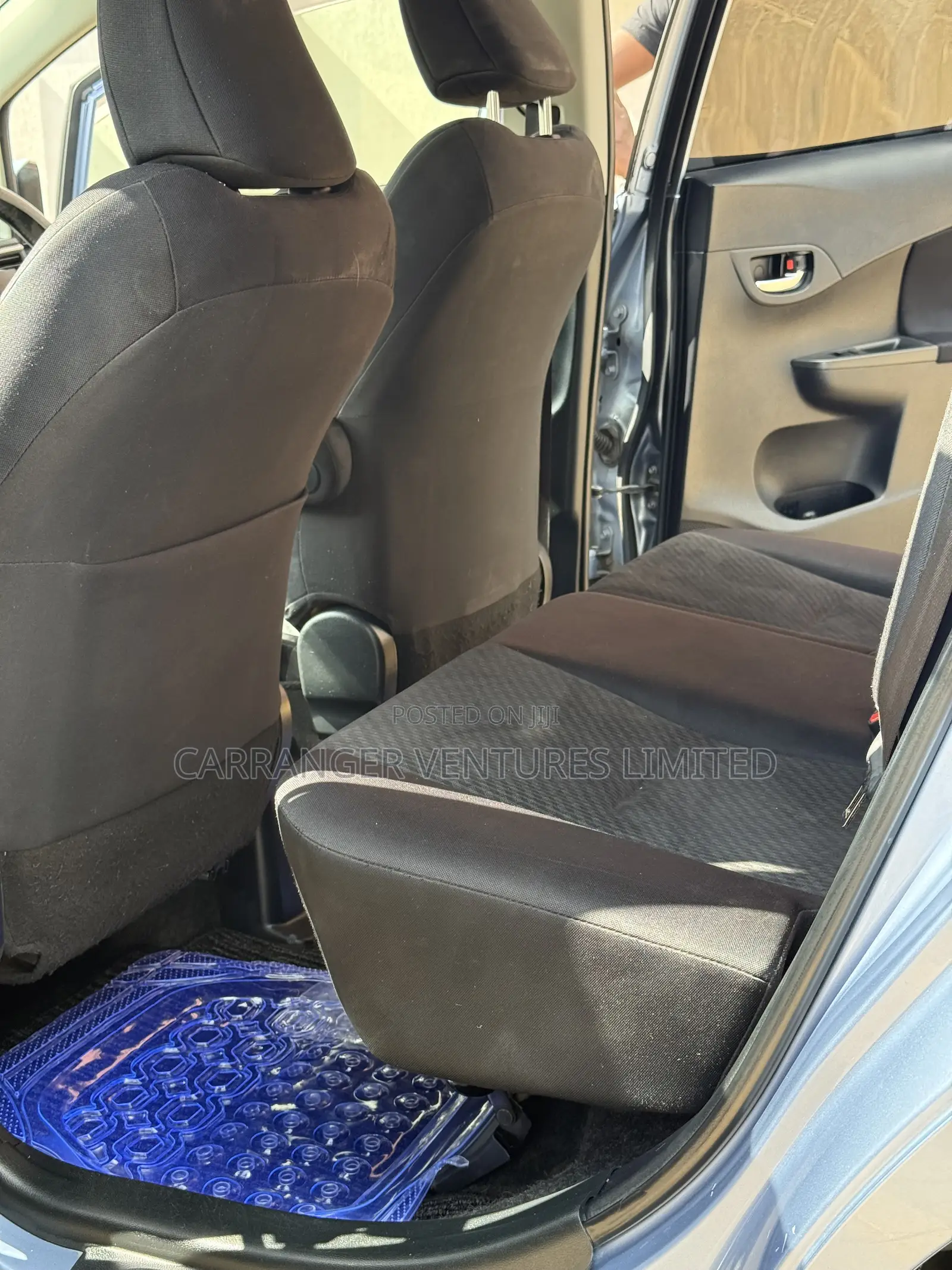 Toyota Ractis 2012 Blue