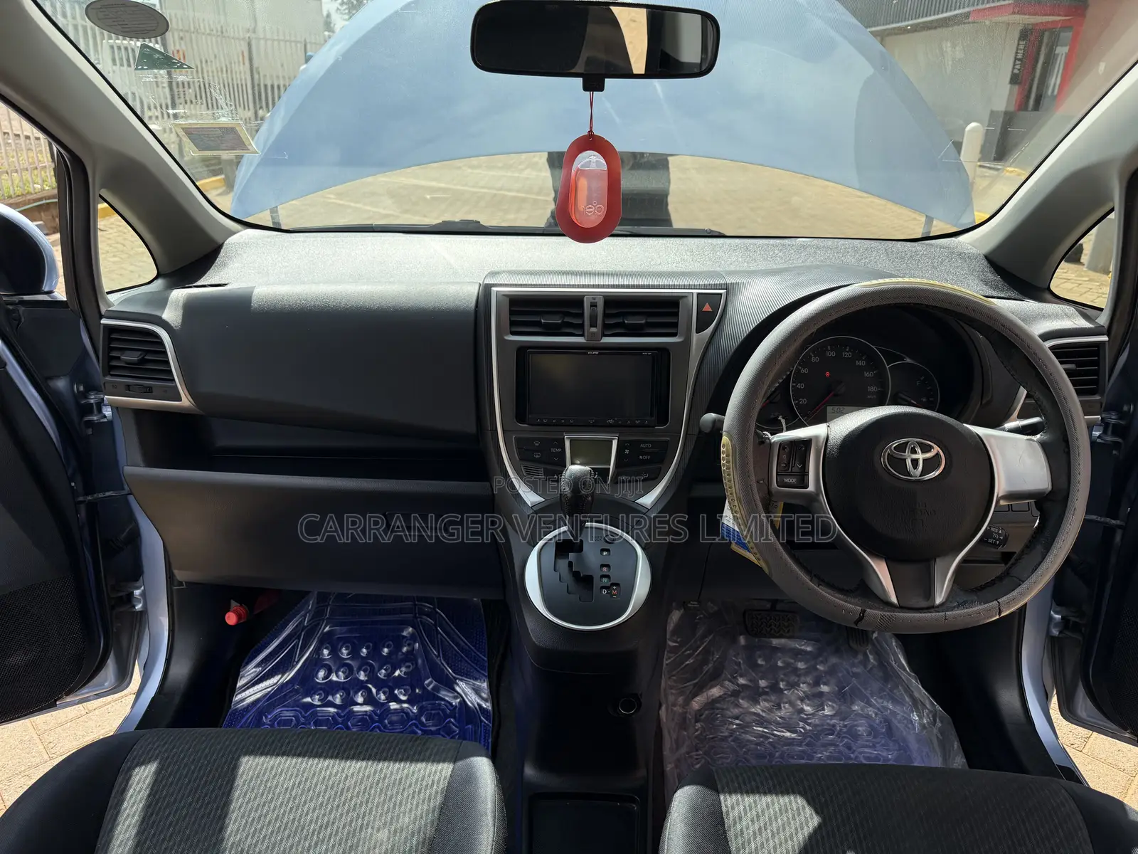 Toyota Ractis 2012 Blue