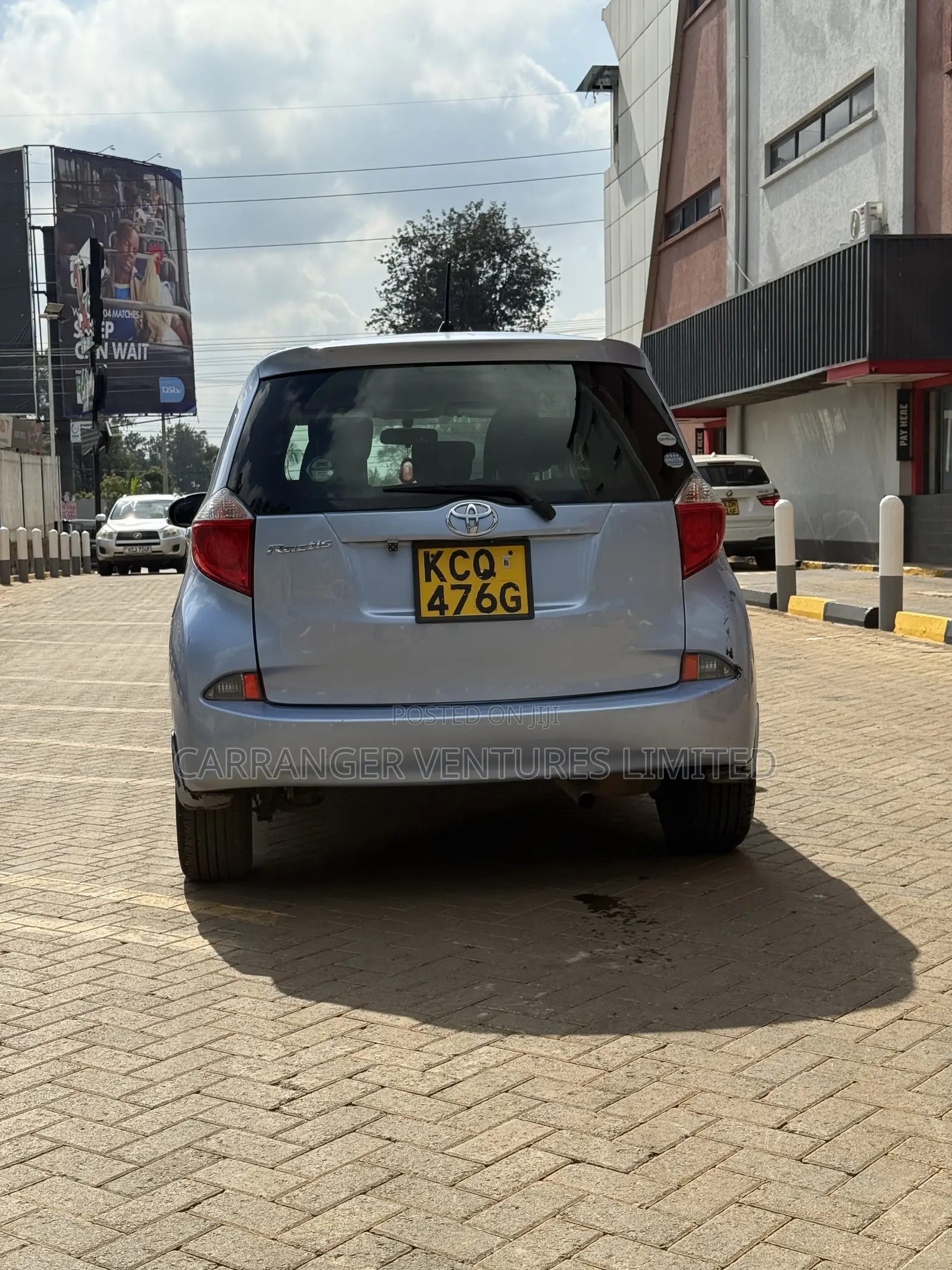Toyota Ractis 2012 Blue
