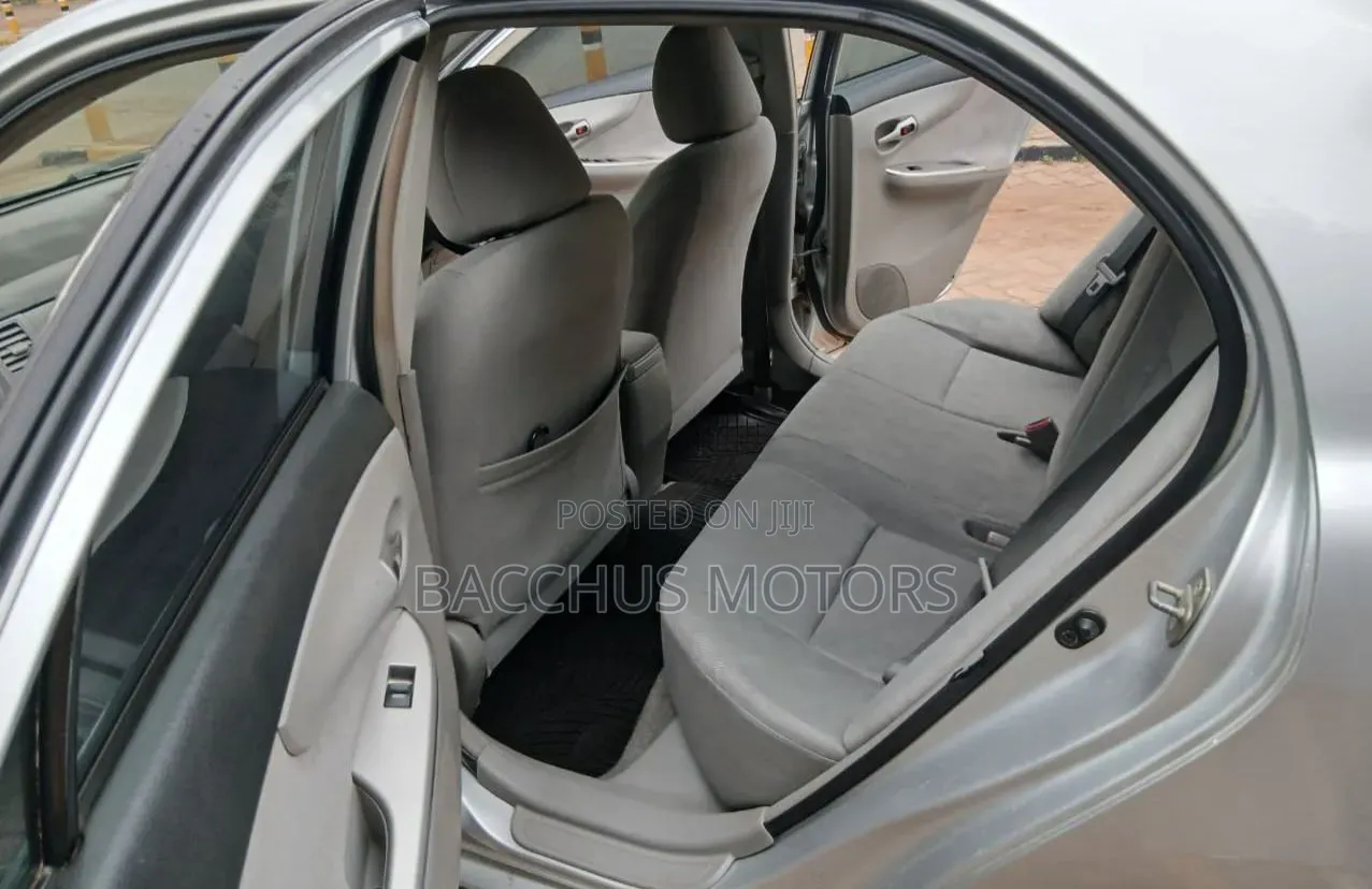 Toyota Axio 2009 Silver