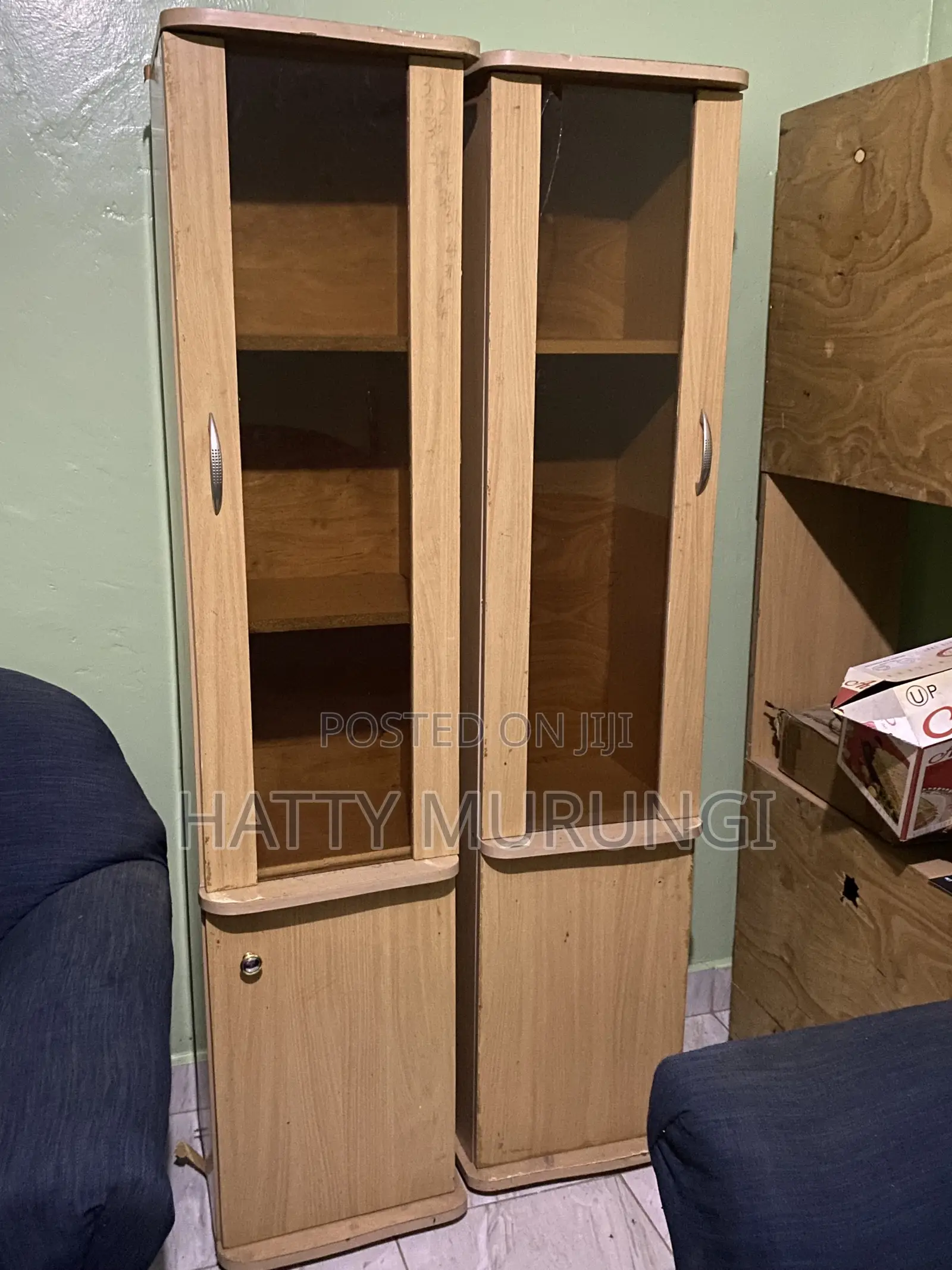 Brown Cupboard Set