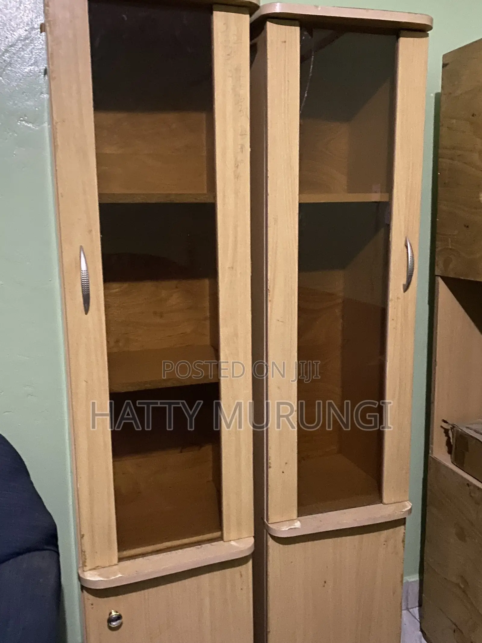 Brown Cupboard Set
