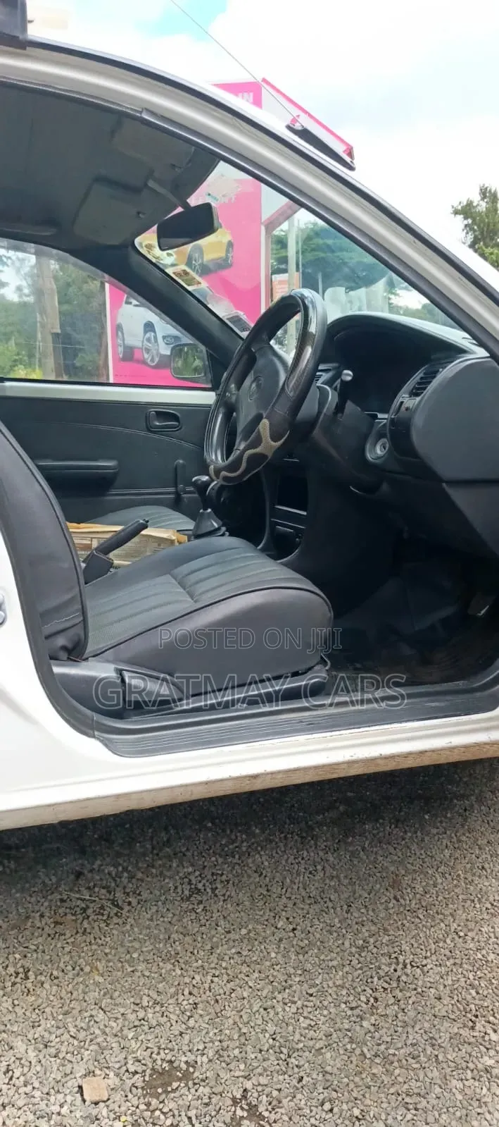 Toyota Corolla 2000 White