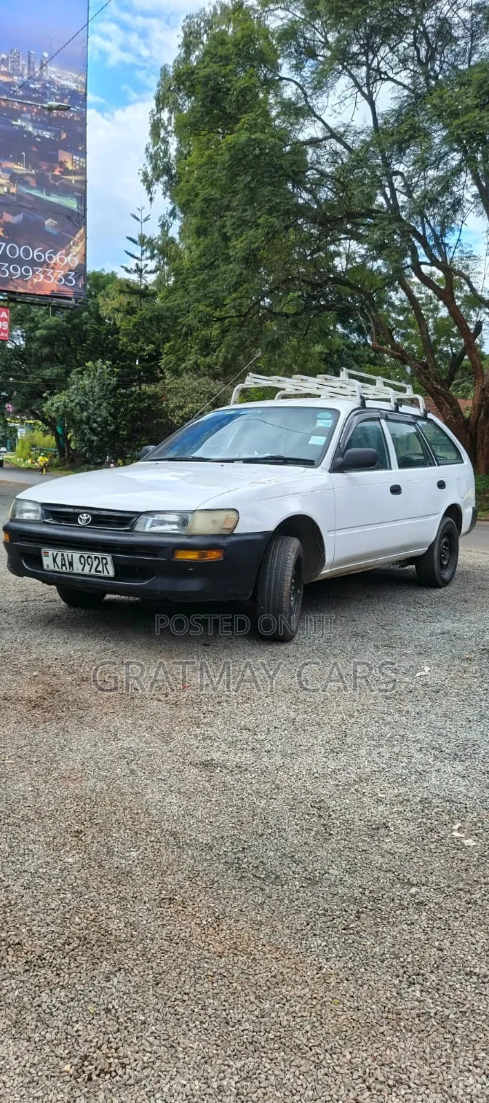 Toyota Corolla 2000 White