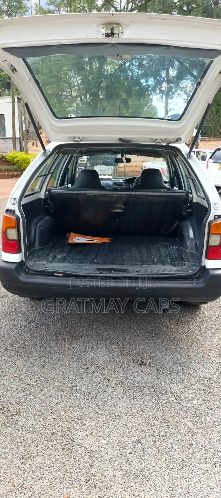 Toyota Corolla 2000 White