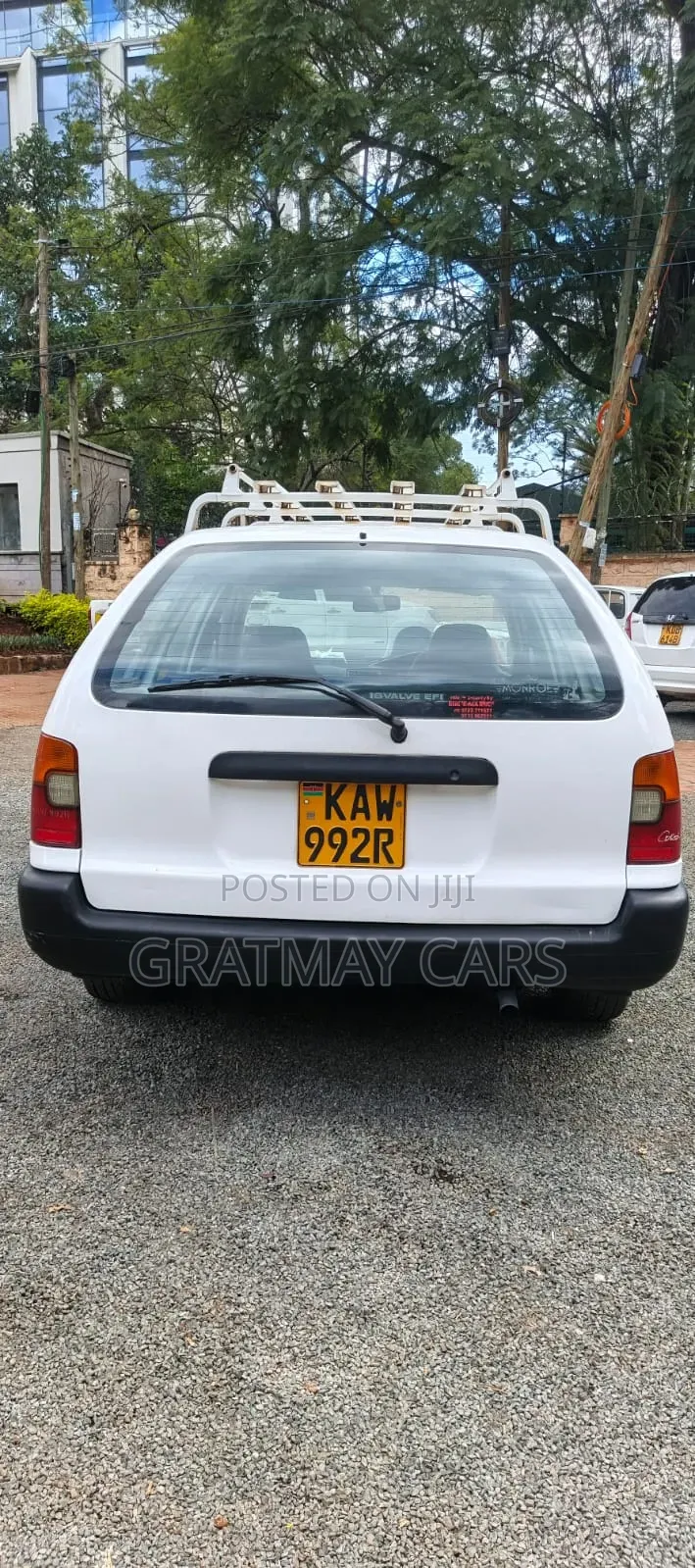 Toyota Corolla 2000 White