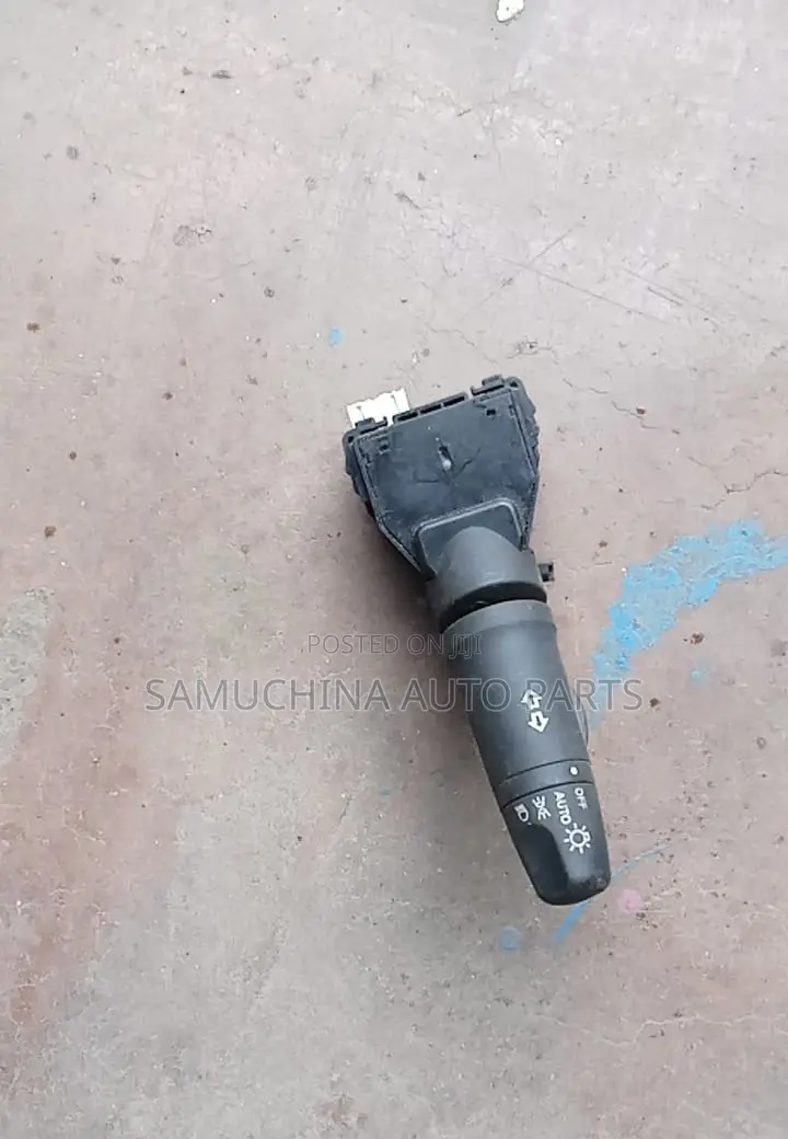 Headlight Switch Nissan X-Trail Nt30