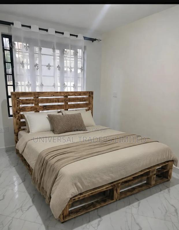 Pallet Bed 5x6 for Sale – Stylish, Strong Affordable Wooden Bed