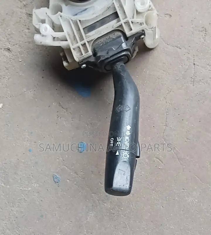 Headlight Switch Nissan Vannet/ Mazda Bongo